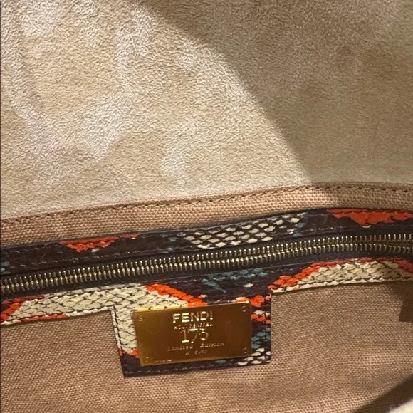 FENDI VINTAGE BAGUETTE ❤️🧡🖤💚 - Picture 4 of 17